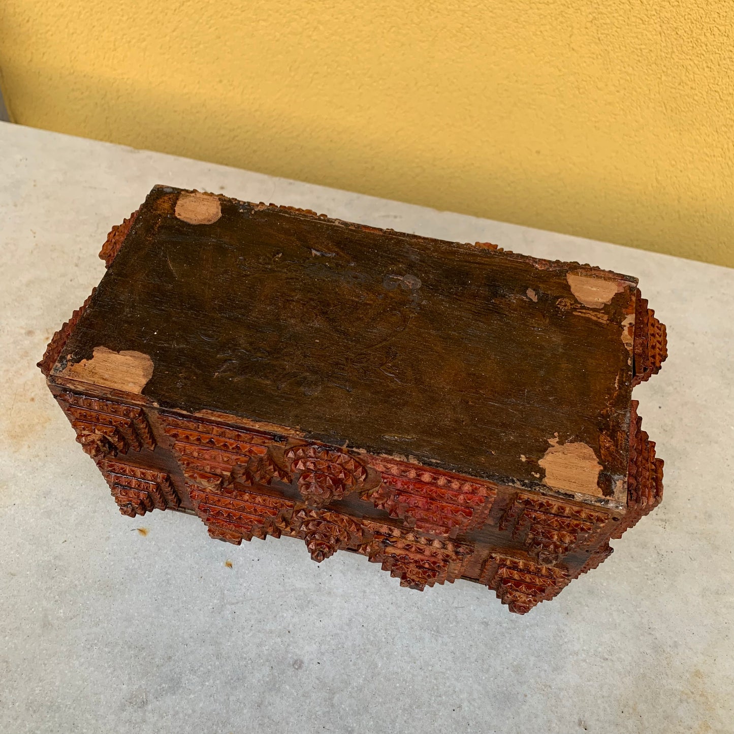 Tramp art box