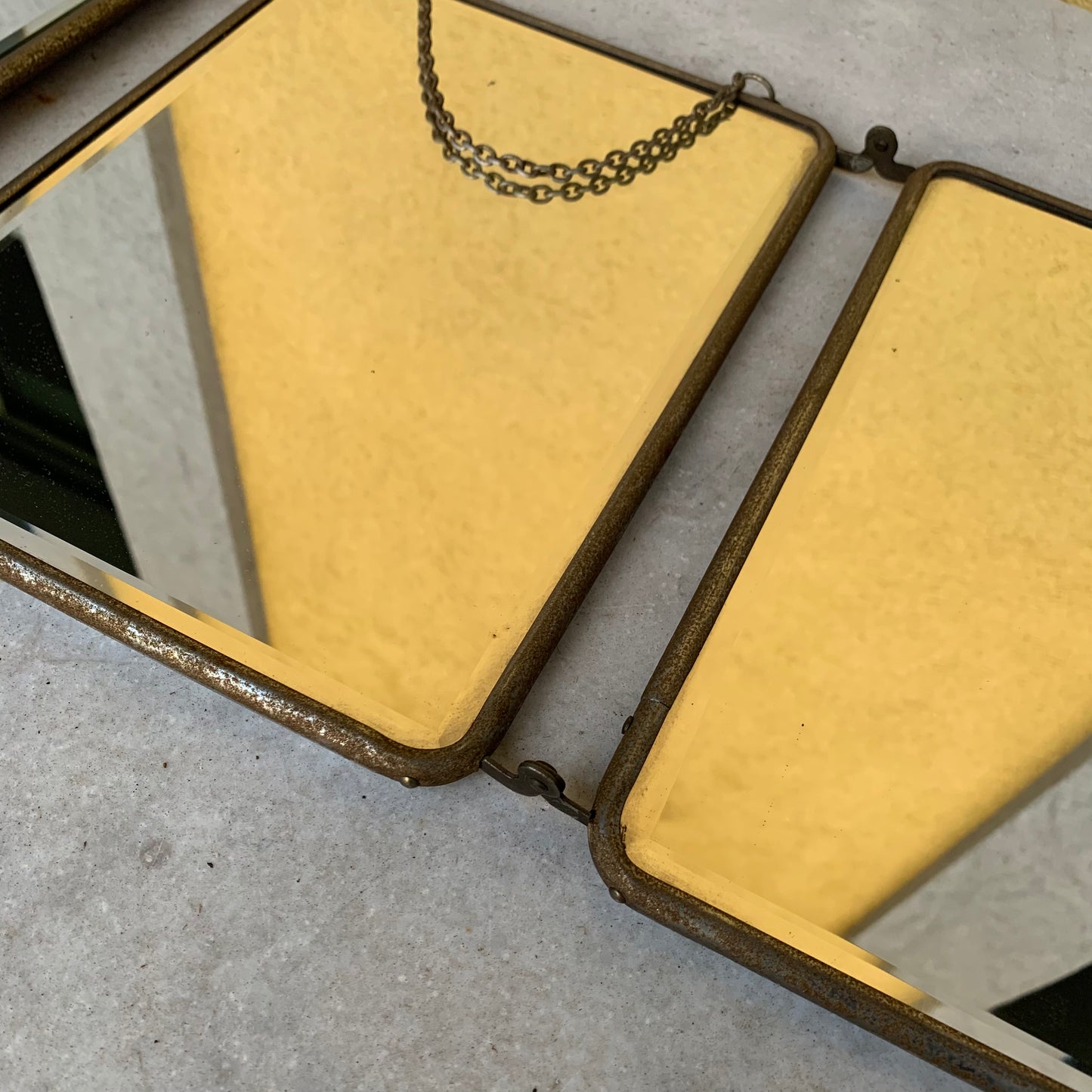 Barber mirror