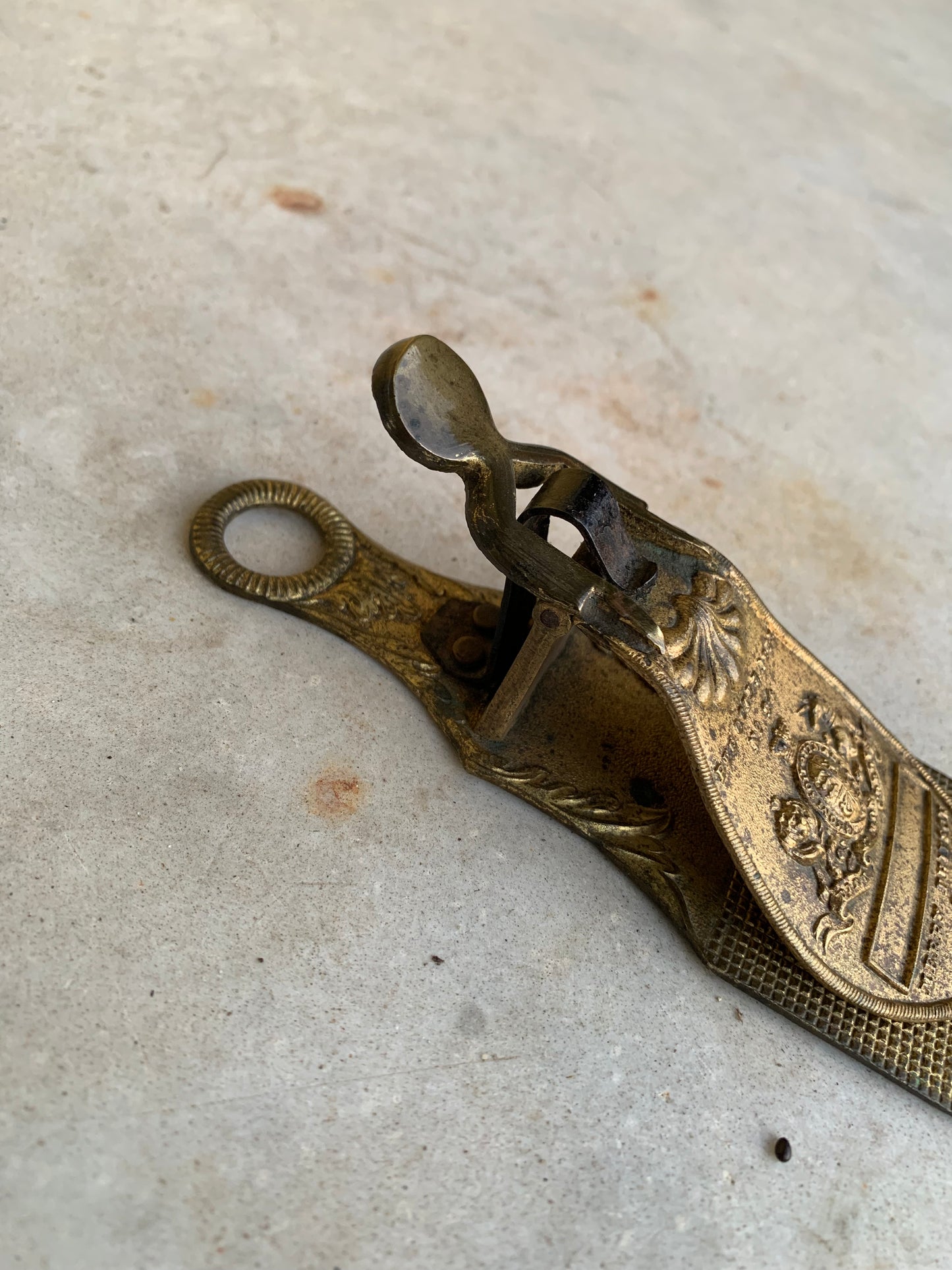 Merry Phipson & Parker's letter clip