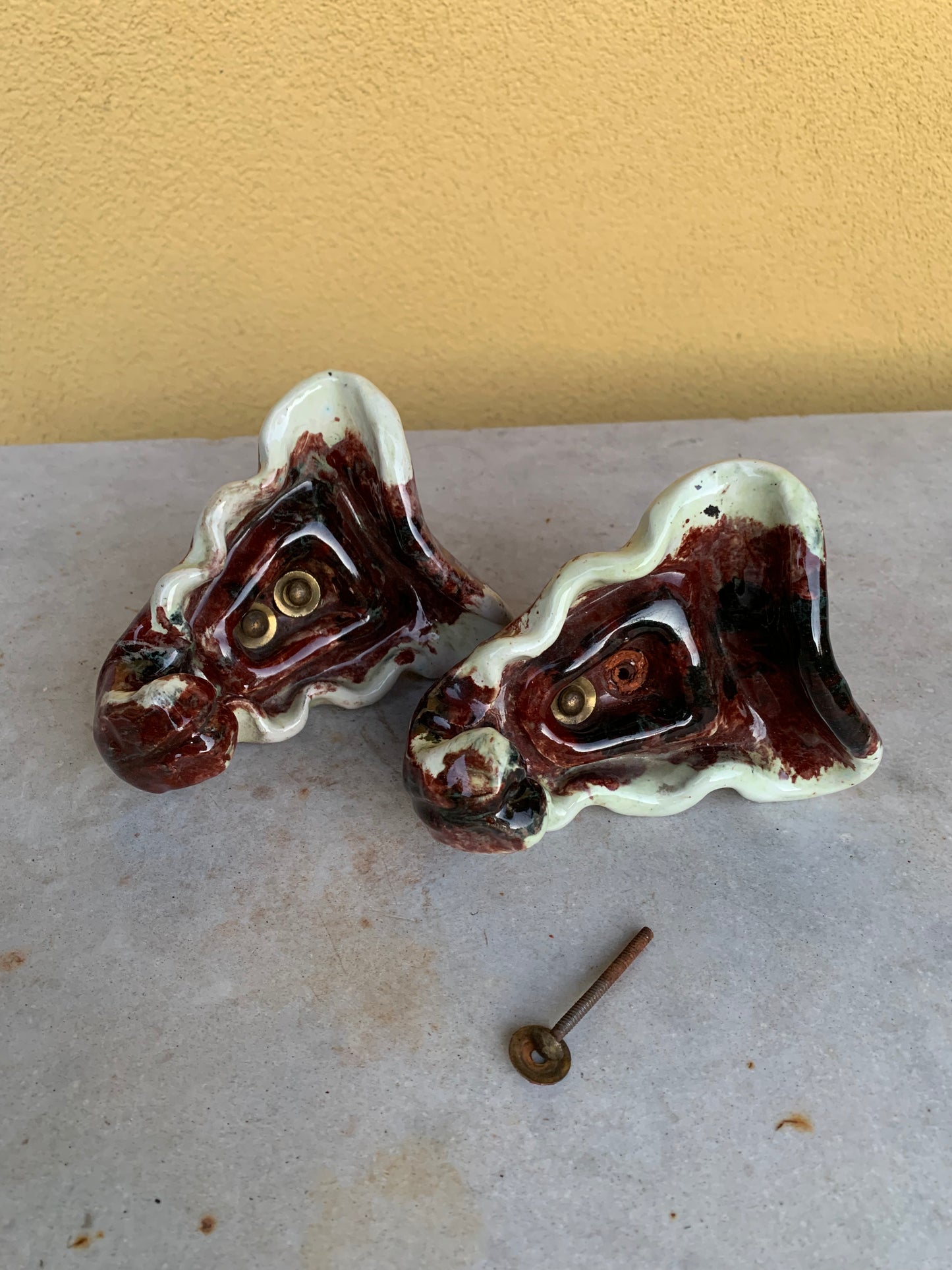 Ceramic wall brackets (set of two)