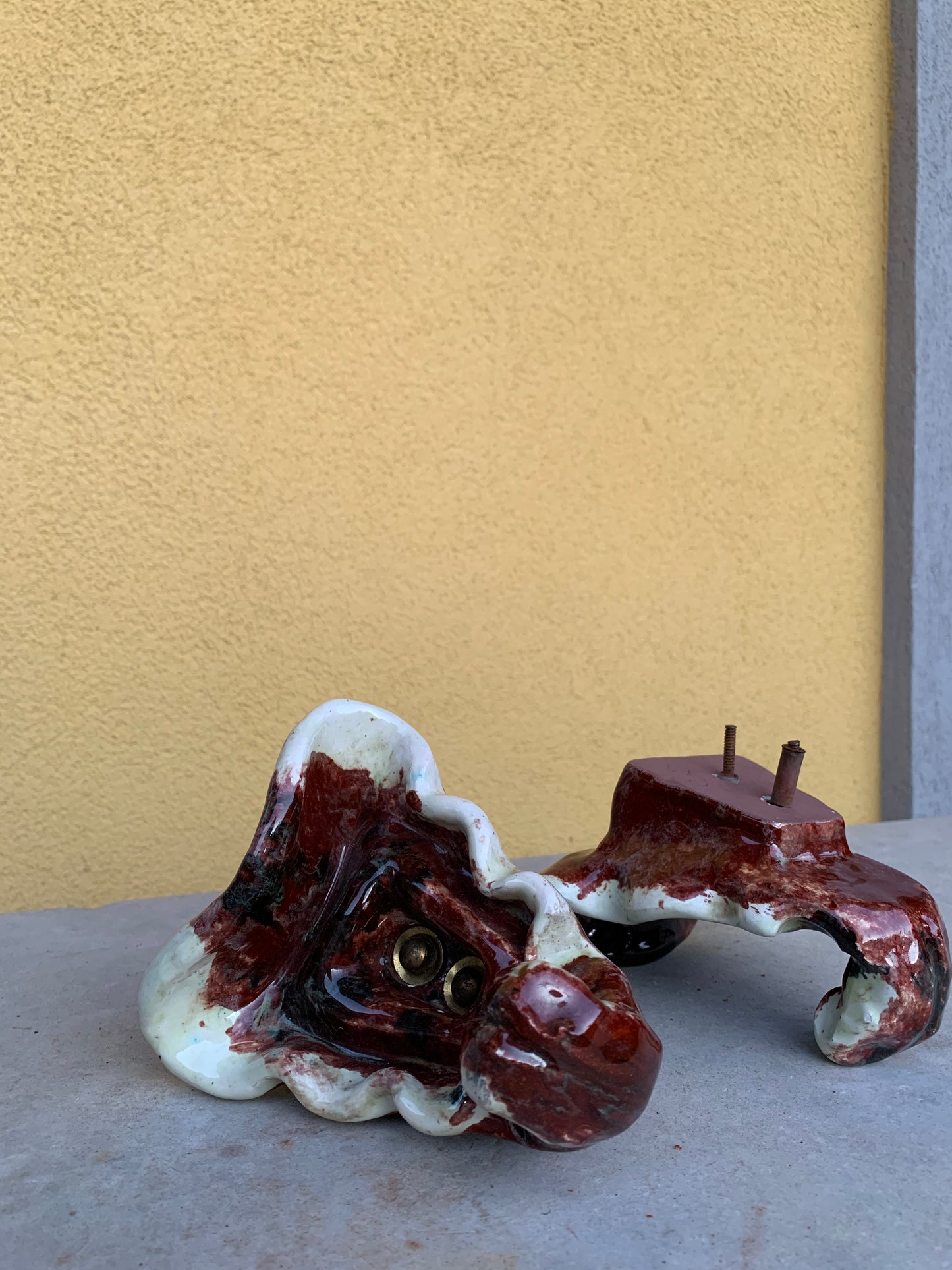 Ceramic wall brackets (set of two)