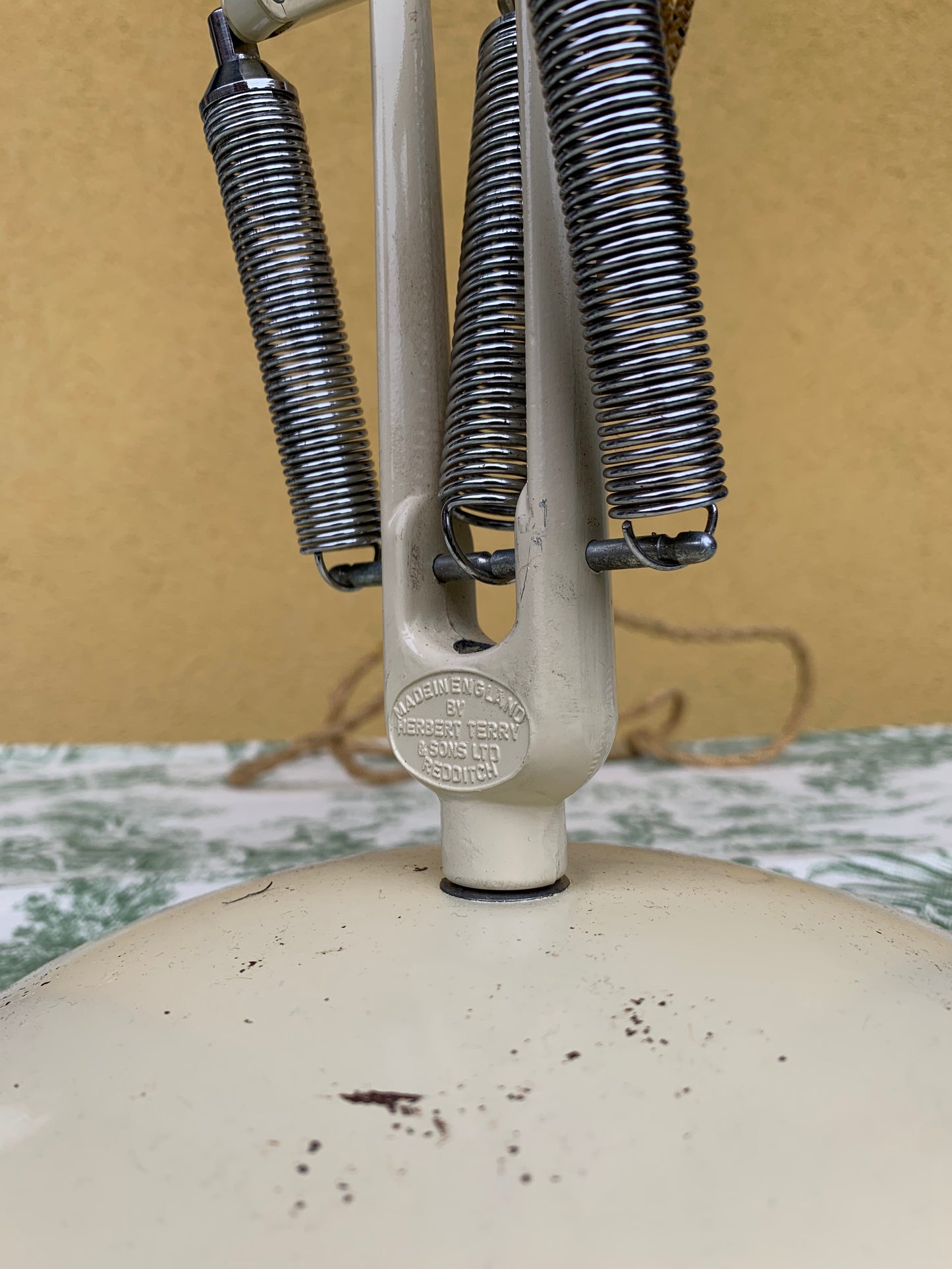 Anglepoise desk light
