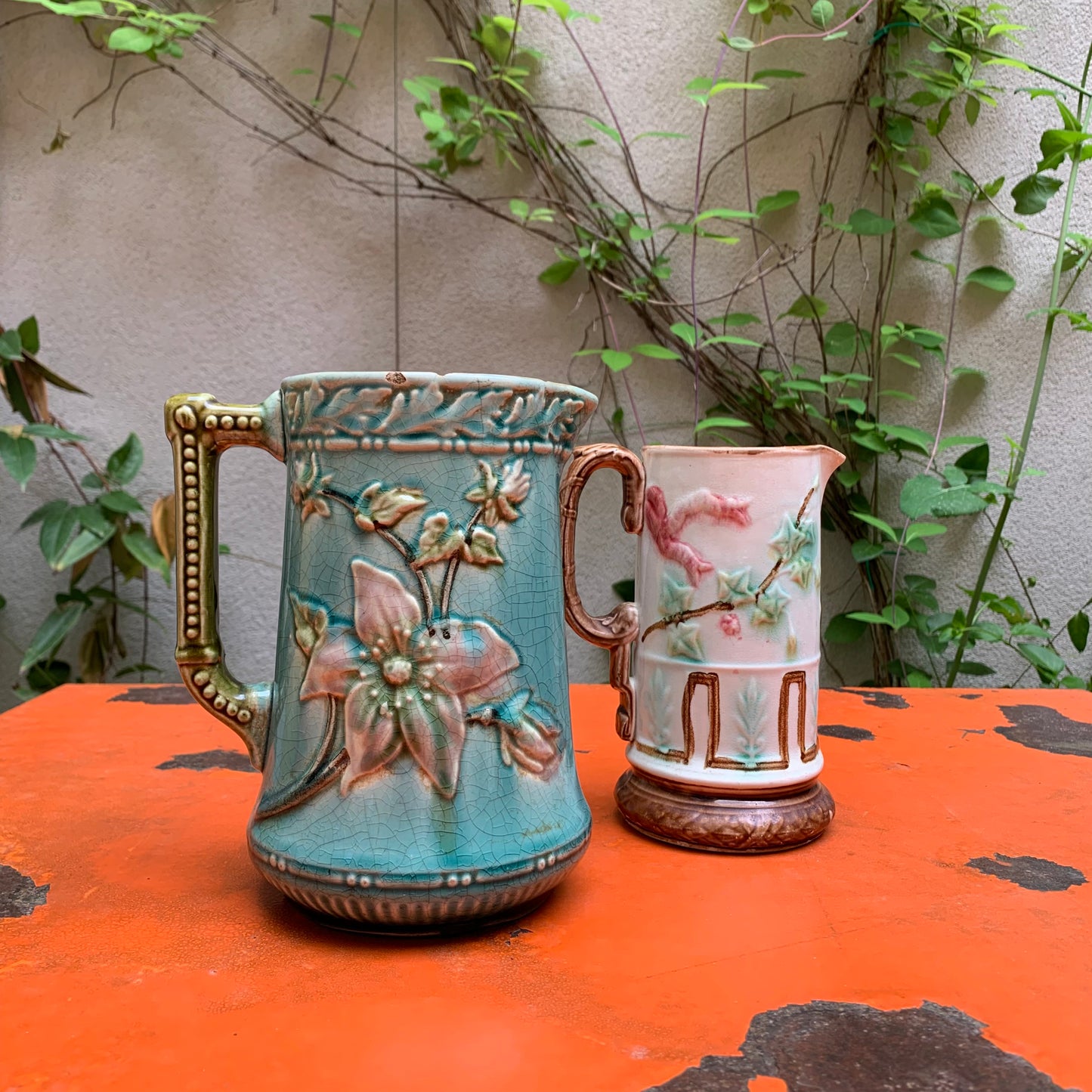 Barboutine jugs (set of two)