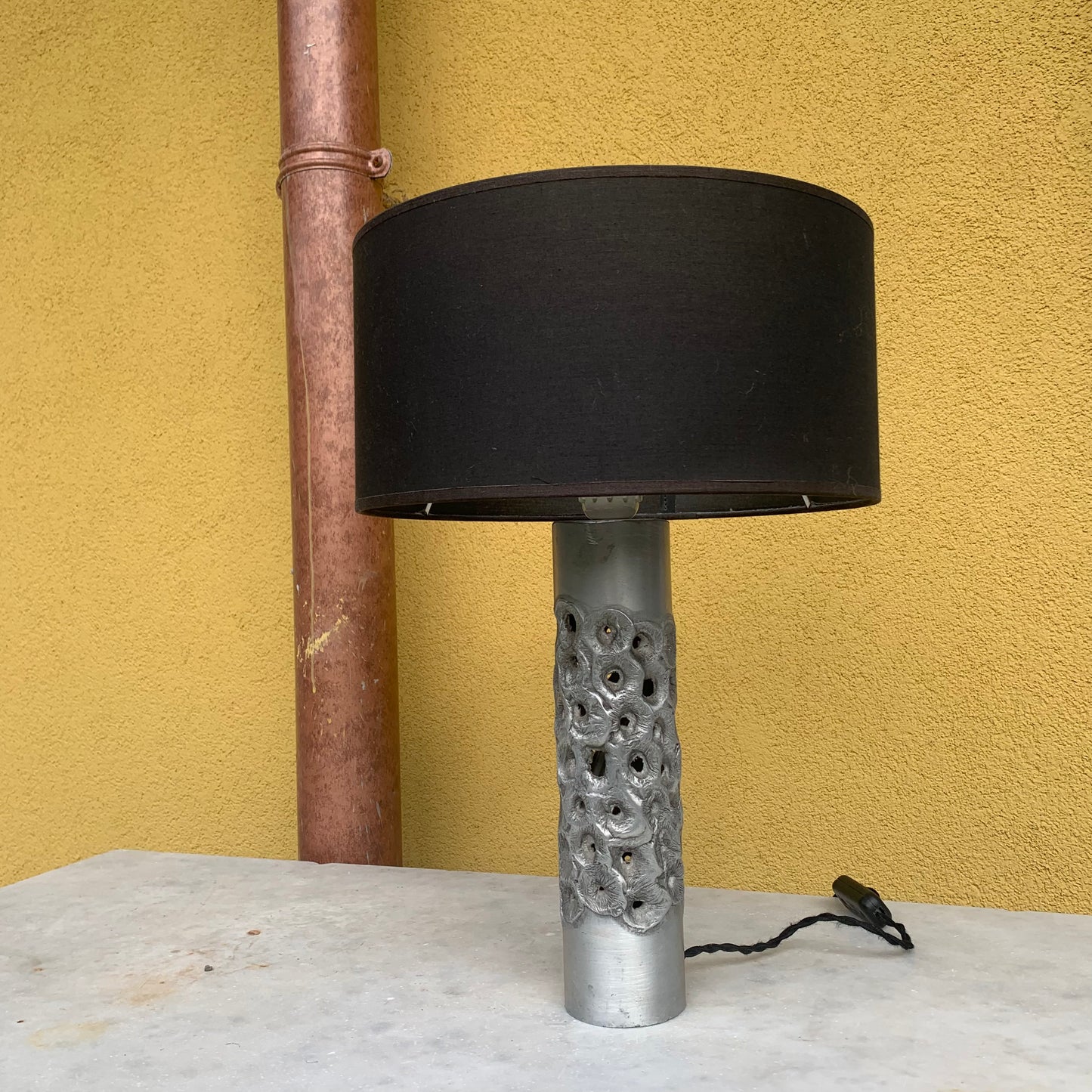 Brutalist table lamp by Willy Luyckx